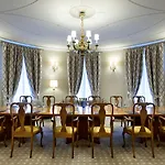 Eurostars Real 5*