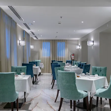 Szálloda Eurostars Real 5*