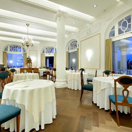 Eurostars Real Hotel 5*