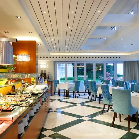 Eurostars Real Hotel 5*