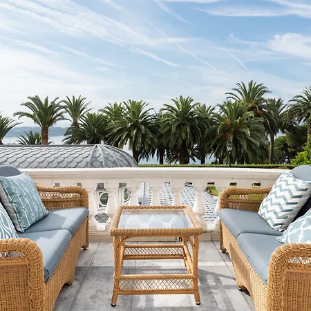 Szálloda Eurostars Real