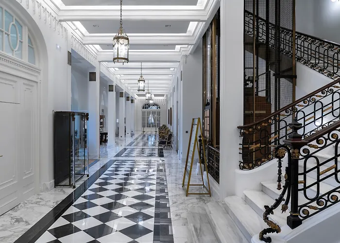 Hotel Eurostars Real 5*