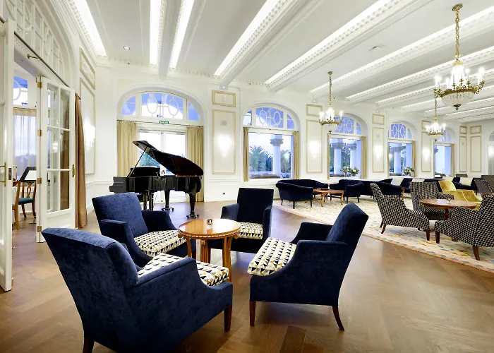 Eurostars Real Hotel