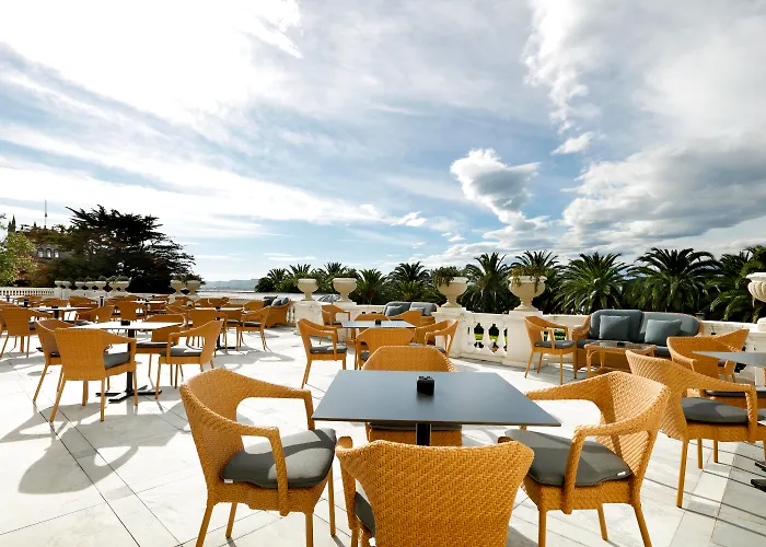 Eurostars Real Hotel 5*