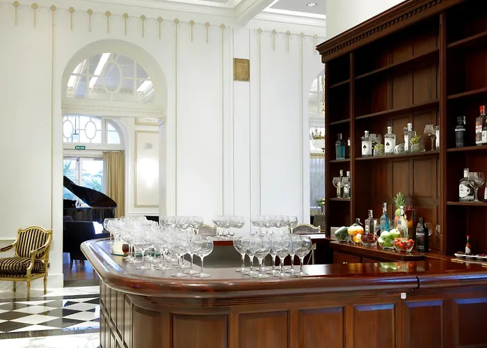 Eurostars Real Hotel 5*