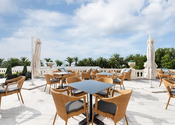 Hotel Eurostars Real 5*