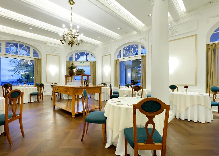 Eurostars Real فندق 5*